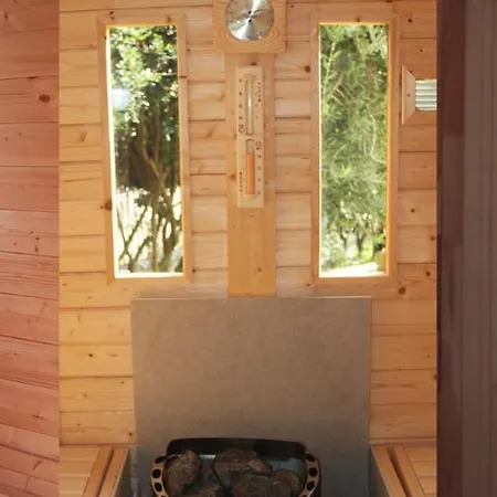 Bed & Breakfast Le Ginestre 4*